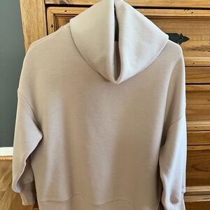 Varley sweatshirt xxs